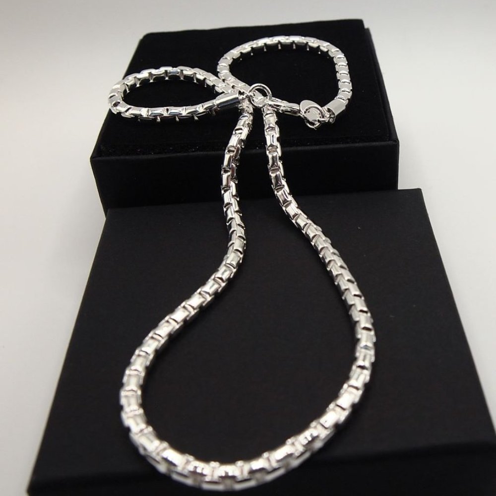 Awesome 22 Inch Long Round Box Necklace 4mm Wide, - Picture 6 of 11